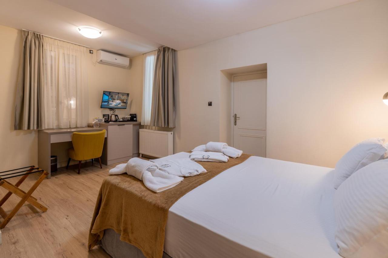 Plaka Arch Suites Athen Exterior foto