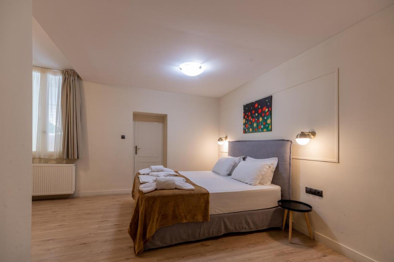 Plaka Arch Suites Athen Exterior foto