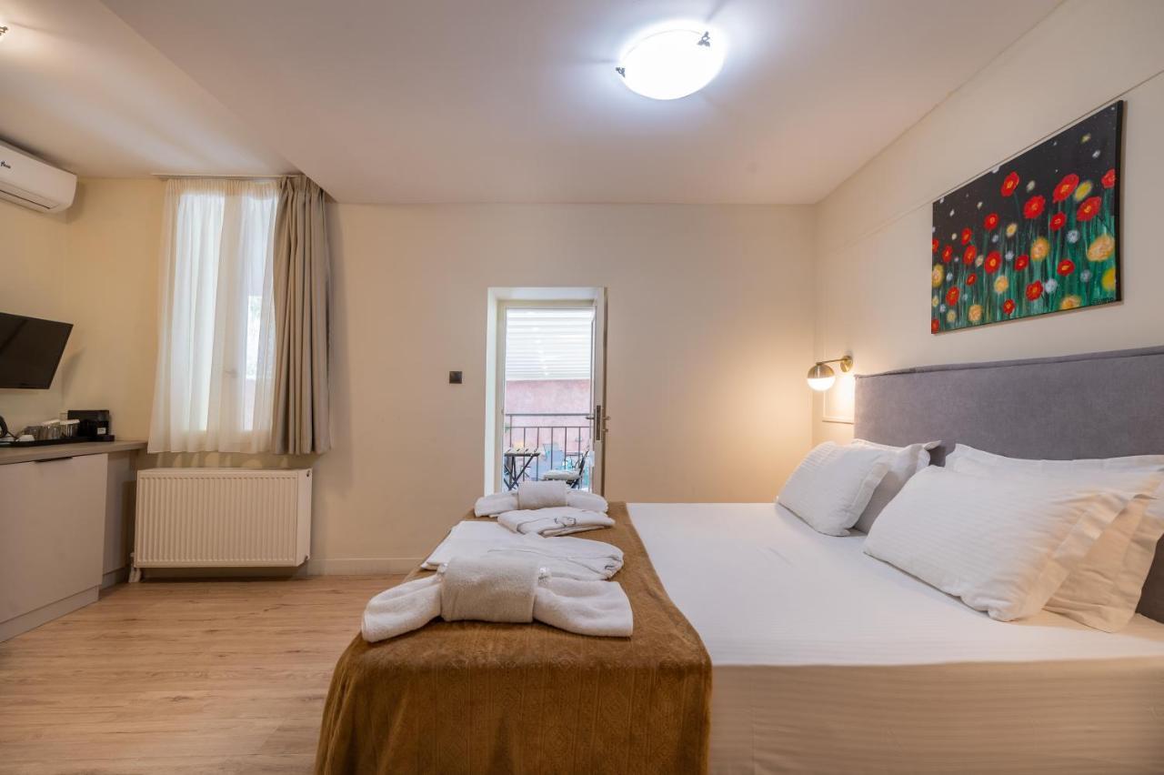 Plaka Arch Suites Athen Exterior foto