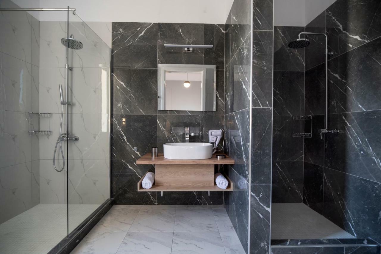 Plaka Arch Suites Athen Zimmer foto